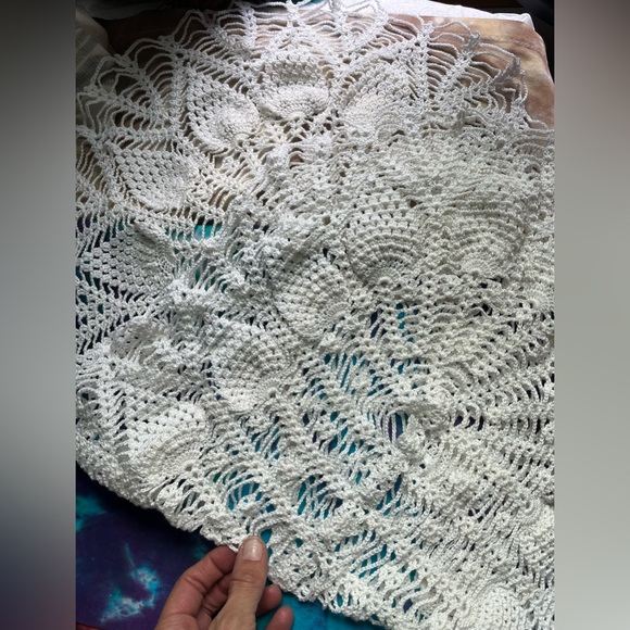 Vintage Handmade Doily / Altar Cloth - Picture 4 of 9
